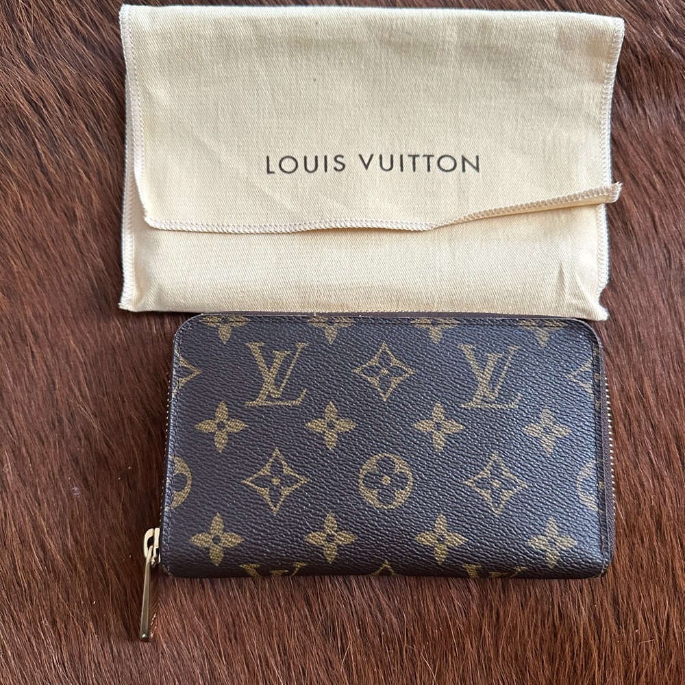 Louis Vuitton Monogram Zip Wallet